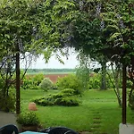 Hotel Le Mareuillais Hotel-restaurant 2*