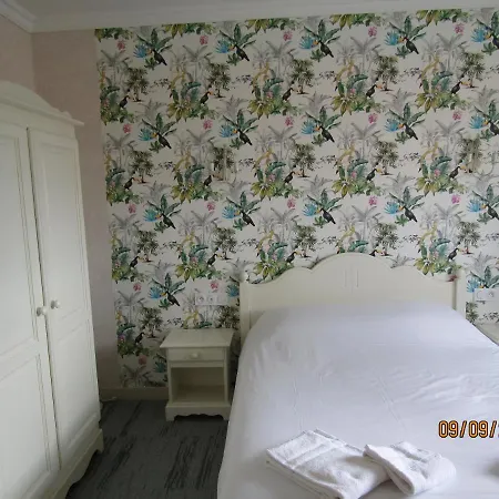 Le Mareuillais Hotel-restaurant Отель 2*