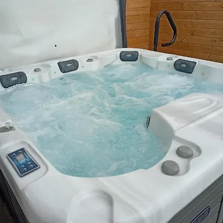 Le Mareuillais Hotel-restaurant Отель Mareuil-sur-Lay