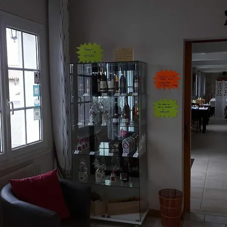 Отель Le Mareuillais Hotel-restaurant