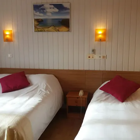 Отель Le Mareuillais Hotel-restaurant Mareuil-sur-Lay