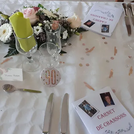 Le Mareuillais Hotel-restaurant Отель