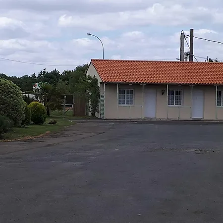 Le Mareuillais Hotel-restaurant Отель